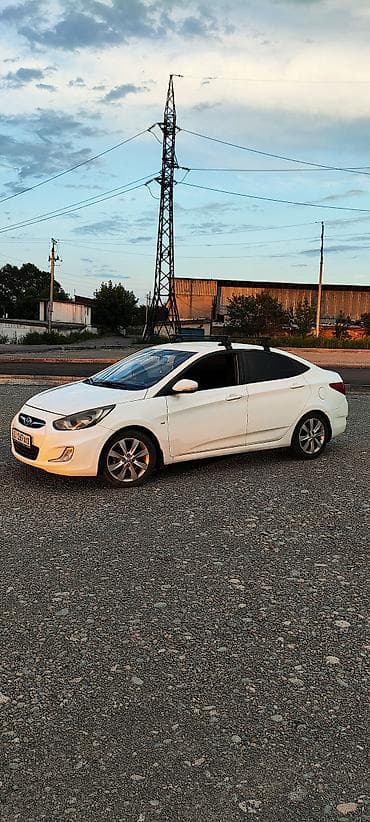 солорис: Hyundai Solaris: 2012 г., 1.6 л, Механика, Бензин, Седан — 4