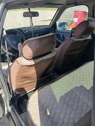 сиденья на нексия: Daewoo Nexia: 2004 г., Ручные, Бензин, Седан — 3