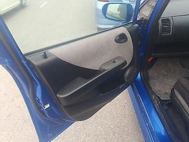 куплю бу авто: Honda Fit: 2004 г., 1.3 л, Автомат, Бензин, Универсал — 4