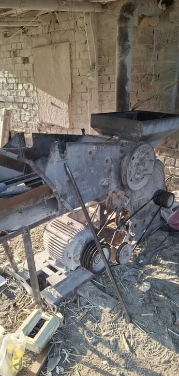 продаю связи с переездом: Дробилка КТУ 2 продаю дробить все, только ленты нету рабочий — 2
