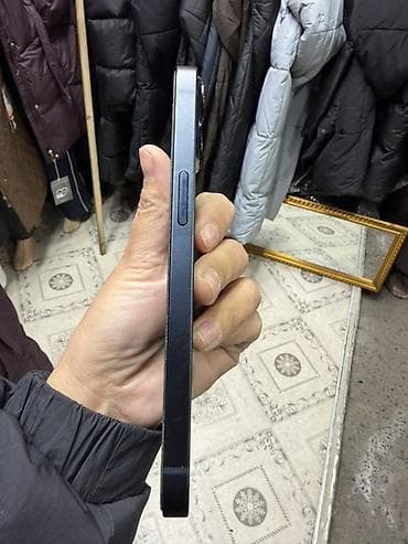 apple 13: IPhone 13, Б/у, 128 ГБ, Черный, Кабель, 72 % — 4