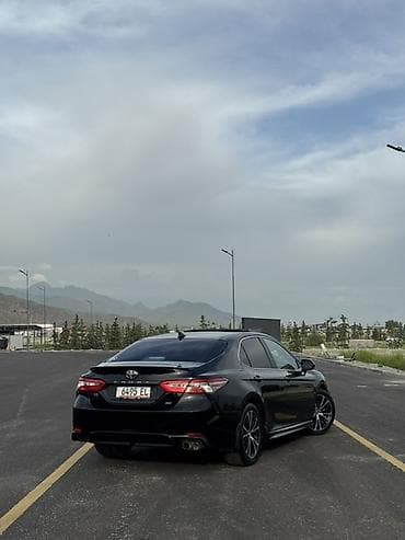 tesla y: Toyota Camry: 2019 г., Автомат, Бензин, Седан — 4