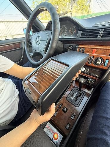 кожаный чехол: Подлокотник Mercedes-Benz, цвет - Черный — 3