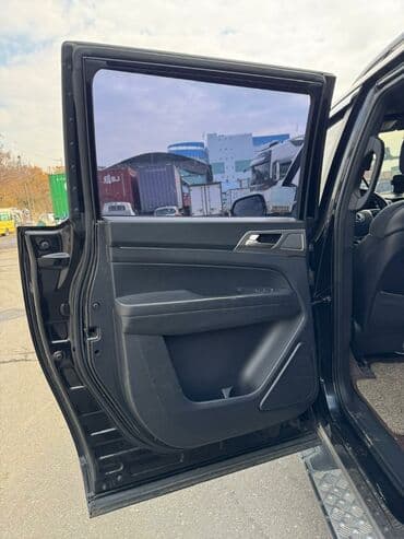 авто из корее в бишкек: Ssangyong Rexton: 2015 г., 2.2 л, Автомат, Дизель, Внедорожник — 9