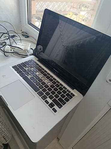 чехол на macbook: Apple MacBook Pro (13", алюминиевый корпус, поколение Unibody) — 3