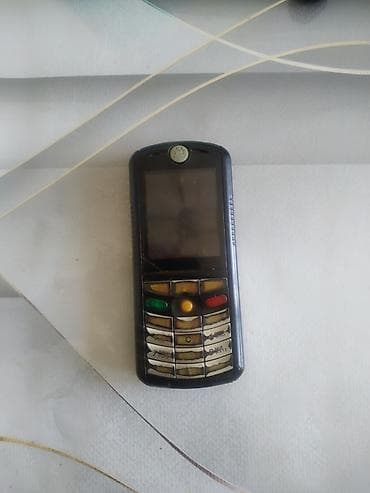 samsung tab 8: Motorola E680I, Б/у, < 2 ГБ, цвет - Черный, 1 SIM — 1