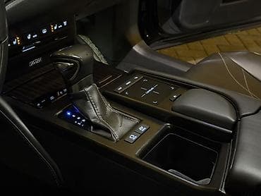 samsung car: Lexus ES: 2019 г., 2.5 л, Автомат, Гибрид, Седан — 10