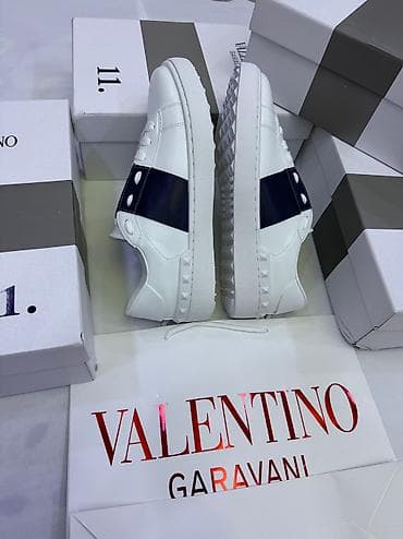 туфли валентино: Мужские кроссовки, 42, Valentino, Новый, цвет - Белый, Самовывоз — 1