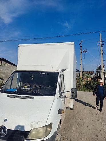 camry 2011: Легкий грузовик, Mercedes-Benz, Б/у — 1