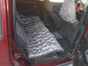 дешёвые авто: Компактный городской хэтчбек 5‑дверный, бордовый цвет кузова — 4