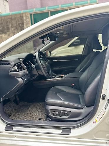 windom 2003: Toyota Camry: 2018 г., 2.5 л, Вариатор, Гибрид, Седан — 3