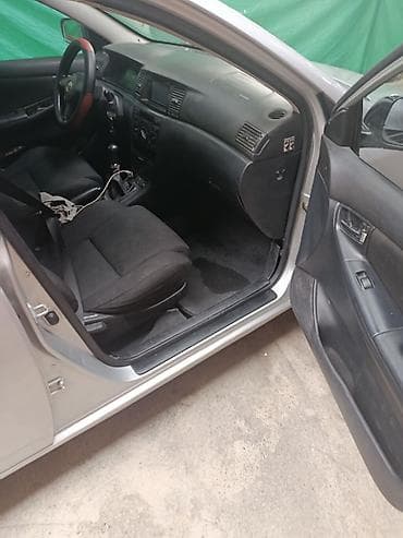 mc 2000: Toyota Corolla: 2006 г., Механика, Седан — 6