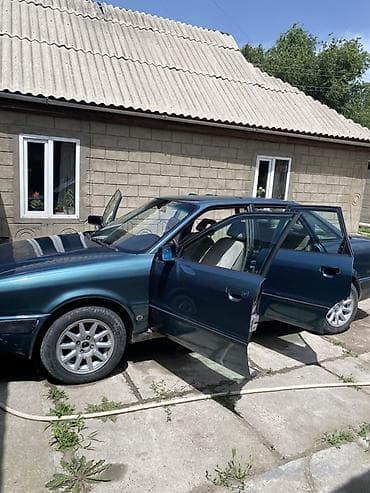 авто ровер: Audi 80: 1992 г., 2.3 л, Седан — 2