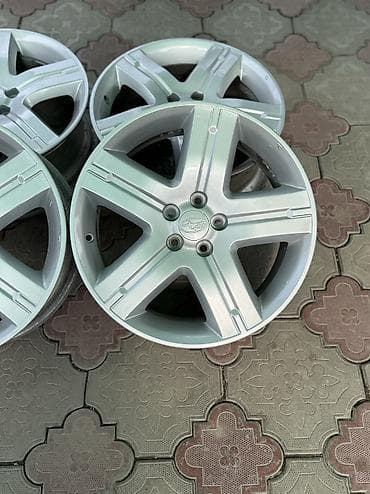 разболтовка 5 100: Литые Диски R 17 Subaru, Комплект, отверстий - 5, Б/у — 2