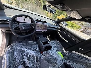 byd e9: Dongfeng : 2026 г., Автомат, Электромобиль, Кроссовер — 3