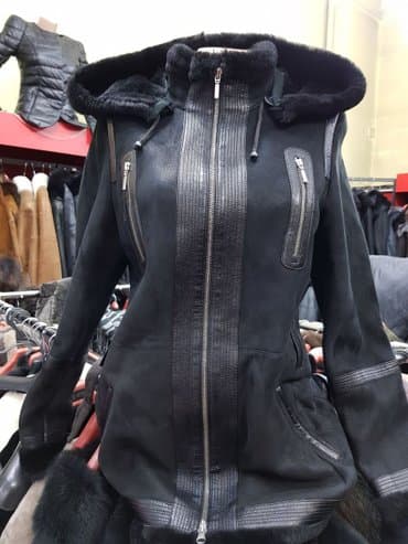 Теплая дубленка натуральная. производство турция. согреваееееет!!!
