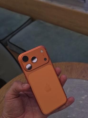 second tech: IPhone 17 Pro, Б/у, 256 ГБ, Оранжевый, Защитное стекло, Чехол, Коробка, 100 % — 3
