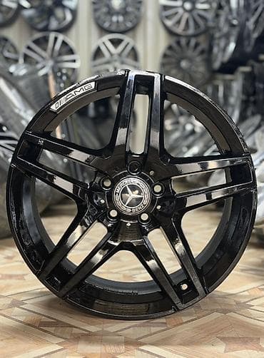 Литые Диски R 18 AMG, Комплект, отверстий - 5, Б/у