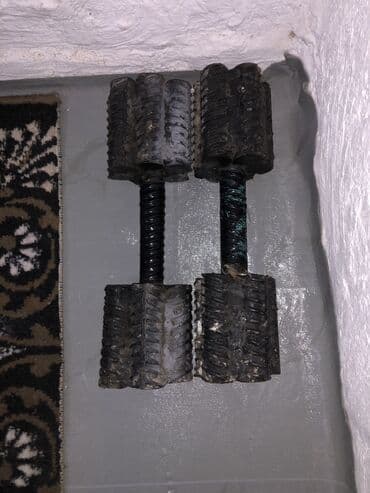 ракетка для настольного тениса: Продаю гонители арматура примерно каждая по 10 12 кг вес норма — 1