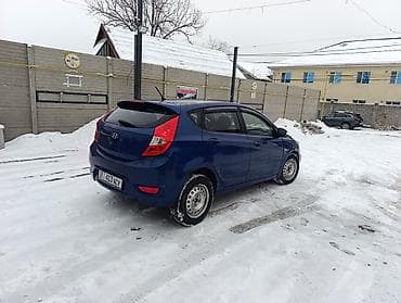хонда акцент: Hyundai Solaris: 2011 г., 1.6 л, Механика, Газ, Хэтчбэк — 3