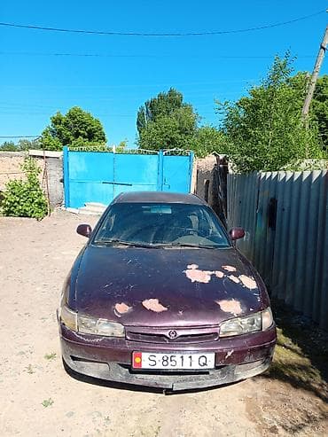 Mazda 626: 1992 г., 1.8 л, Механика, Бензин, Седан