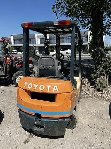 покрышка на погрузчик: Погрузчик, Toyota, Колесный, Вилочный — 2