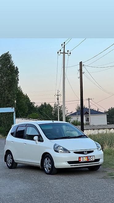 Honda Fit: 2003 г., 1.3 л, Автомат, Бензин, Хэтчбэк