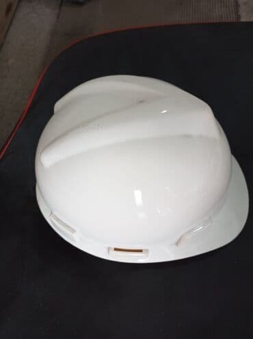 форма сборной кыргызстана по футболу: Продаю новую белую каску защитную, в ОДНОМ экземпляре — 2
