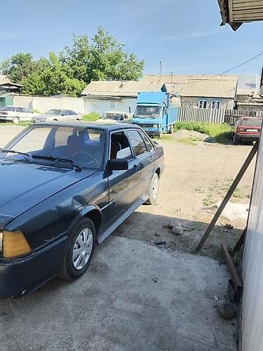 Audi: Audi 80: 1980 г., 1.8 л, Кол менен иштөөчү, Бензин, Седан — 9