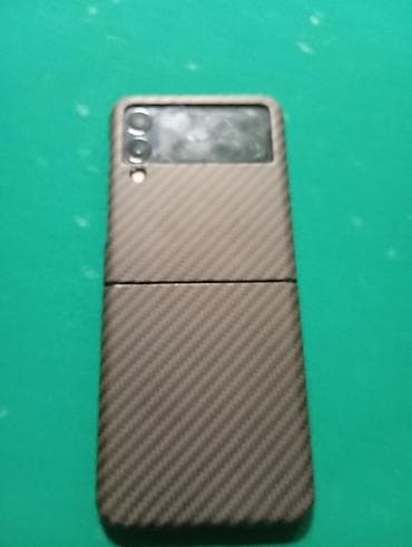 Мобильные телефоны: Samsung Galaxy Z Flip 3, цвет - Серый — 2