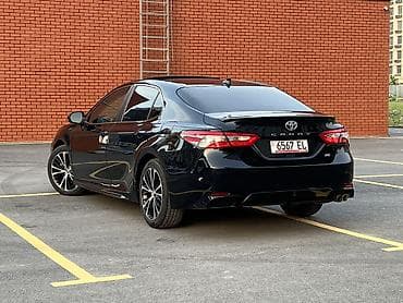 Продажа авто: Toyota Camry: 2019 г., Седан — 6