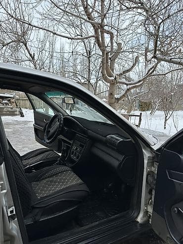 Audi 100: 1991 г., Кол менен иштөөчү, Бензин, Седан — 2