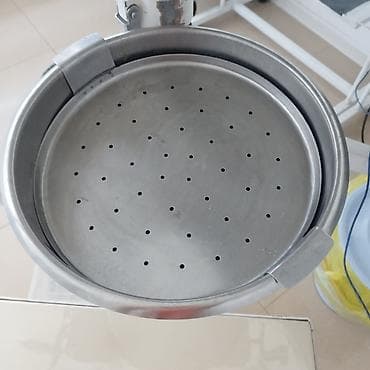 Медициналык жабдуулар: Продаю в Бишкеке Кольпоскоп на напольной стойке "советских времен" в — 9