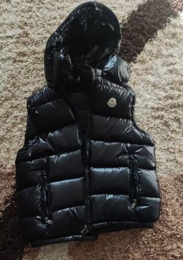 часы fossil: Продаю безрукавку монклер — 1