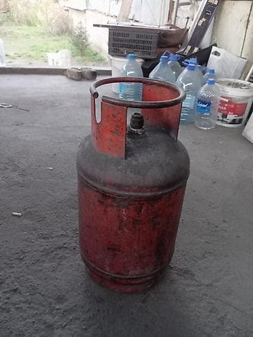 кухонные пренадлежности: Набор разнородных товаров для дома и авто: 1) Пара автомобильных — 2