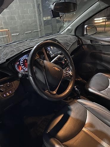 daewoo ultra: Chevrolet Spark: 2018 г., 1 л, Автомат, Бензин, Хэтчбэк — 4