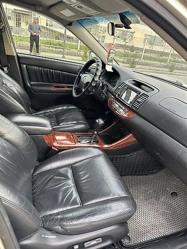 вазы хрустальные: Toyota Camry: 2002 г., 3 л, Автомат, Газ, Седан — 6