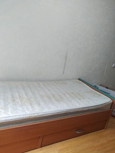 Дом и сад: Самовывоз. Односпальная кровать с матрасом и выдвижными ящиками — 1