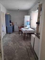 продаю дом город бишкек: Дом, 50 м², 3 комнаты, Собственник — 3