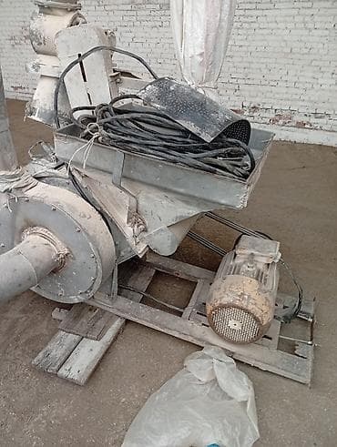 скормные машины: Молотковая дробилка/кормоизмельчитель с пневмоотбором Описание: - — 2