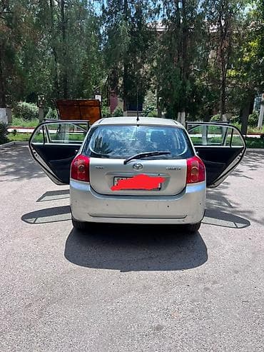 Унаа сатуу: Toyota Corolla: 2005 г., 1.6 л, Автомат, Газ, Хетчбек — 2