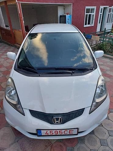 Honda Jazz: 2009 г., 1.3 л, Автомат, Бензин, Хэтчбэк