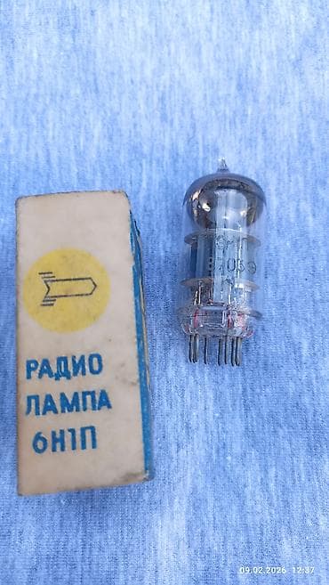 динамо фонарик: Продаю радиодетали лампы цена за все 200 сом. 2 шт новые остальные б/у — 2