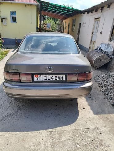 мер 124: Toyota Camry: 1992 г., 2.2 л, Механика, Бензин, Седан — 8