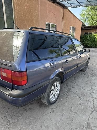 Volkswagen Passat Variant: 1993 г., 1.8 л, Газ, Универсал