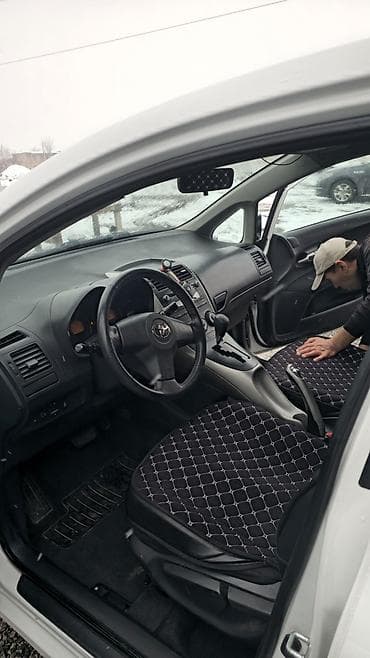 auris: Toyota Auris: 2008 г., 1.6 л, Автомат, Бензин, Хэтчбэк — 5