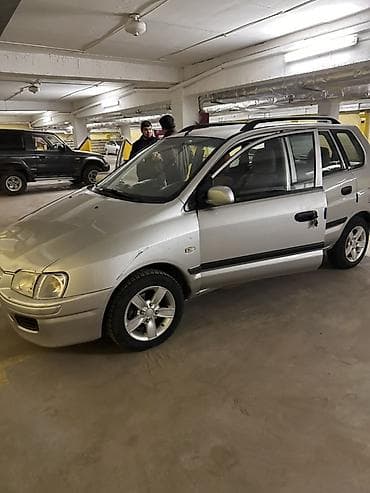 Mitsubishi Space Star: 2001 г., Ручные, Бензин, Универсал