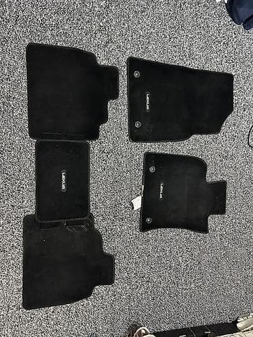 es300: Ворсовые Накидка на панель Lexus, цвет - Черный — 1