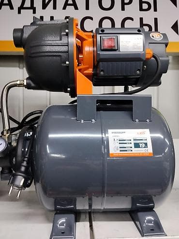 Все для дома и сада: Автоматическая насосная станция LEO с гидроаккумулятором 19 л — 1