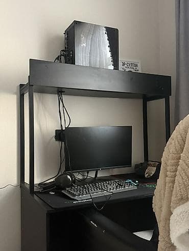 Раскройные столы: Компьютерный стол, С полками — 1